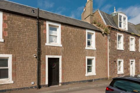 2 bedroom ground floor flat for sale