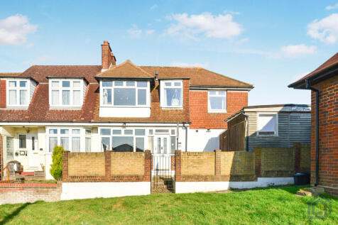 Bromley BR1 3 bed end of terrace house for sale