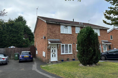 1 bedroom semi-detached house for sale