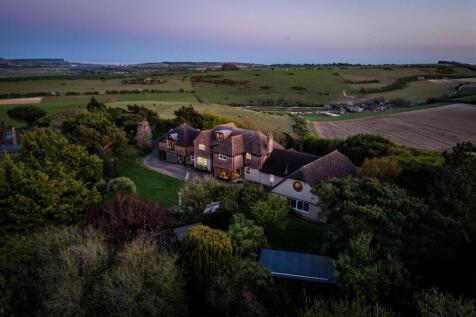 5 bedroom house for sale