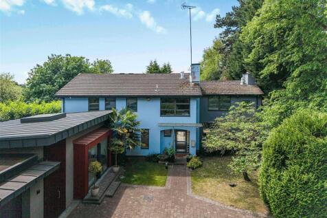 5 bedroom detached house for sale