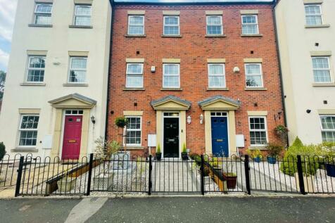 5 bedroom town house for sale