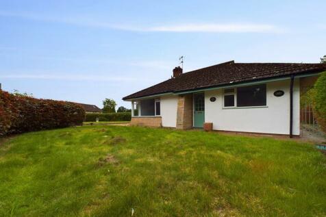 3 bedroom detached bungalow for sale