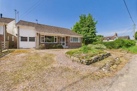 2 bedroom detached bungalow for sale