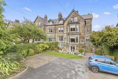 104, Skipton Road, Ilkley LS29 3 bed apartment for sale