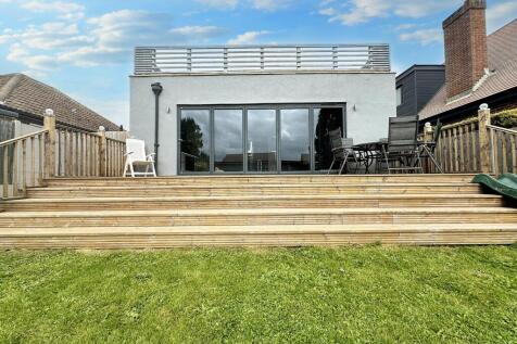 4 bedroom chalet for sale