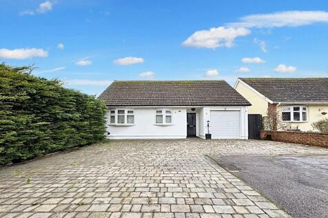 3 bedroom detached bungalow for sale
