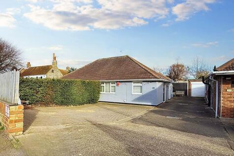 2 bedroom semi-detached bungalow for sale
