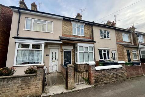 Belsize Avenue, PETERBOROUGH PE2 3 bed terraced house for sale