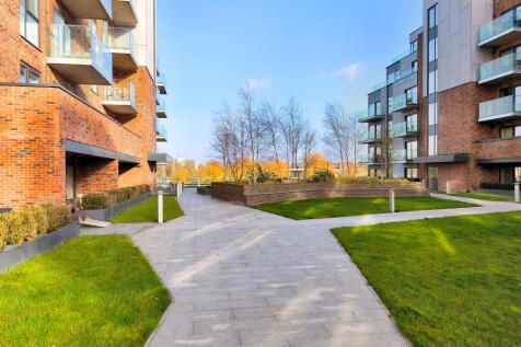 East Station Road, PETERBOROUGH PE2 2 bed apartment for sale