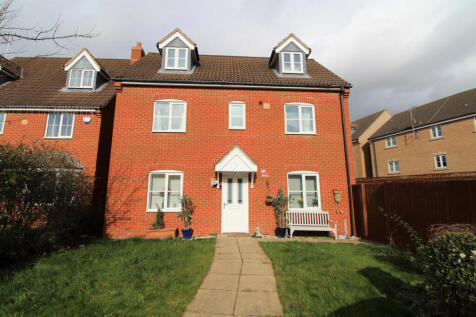 Wick Road, PETERBOROUGH PE7 4 bed detached house for sale