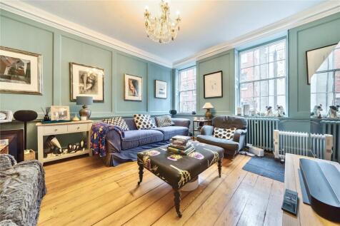 2 bedroom town house for sale