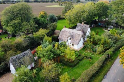 Long Green Lane, Braintree CM7 3 bed detached house for sale