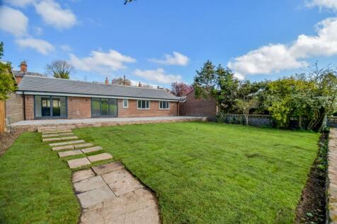 Main Street, Worksop S81 4 bed detached bungalow for sale