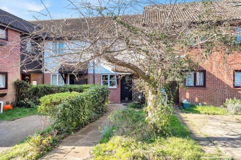 Haygreen Close, Kingston Upon Thames KT2 2 bed terraced house for sale