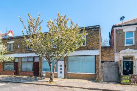 3 bedroom property for sale