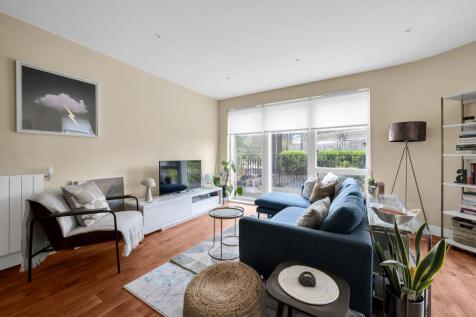 Thunderer Walk, London SE18 2 bed apartment for sale
