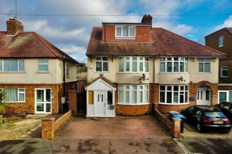 4 bedroom semi-detached house for sale