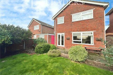 Inverness Avenue, Fareham, Hampshire 4 bed detached house for sale