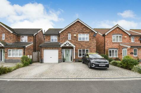 4 bedroom detached house for sale