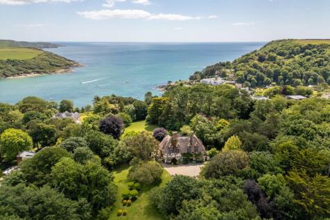 Detached house for sale