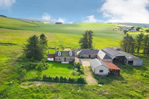 4 bedroom farm house for sale