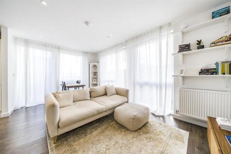 Regal Walk, Bexleyheath 1 bed apartment for sale