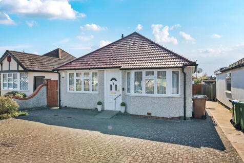 King Harolds Way, Bexleyheath 2 bed bungalow for sale