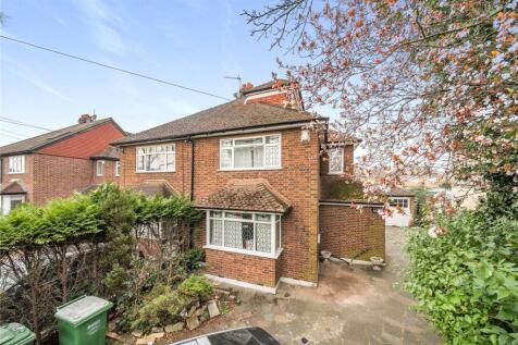 5 bedroom semi-detached house for sale