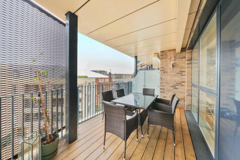 Scena Way, London 2 bed apartment for sale