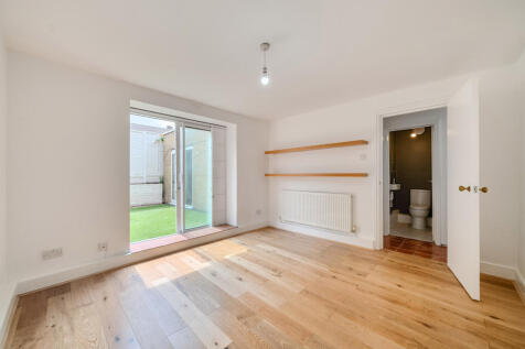 Coldharbour Lane, London 3 bed apartment for sale
