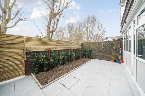Kirwyn Way, London 1 bed apartment for sale