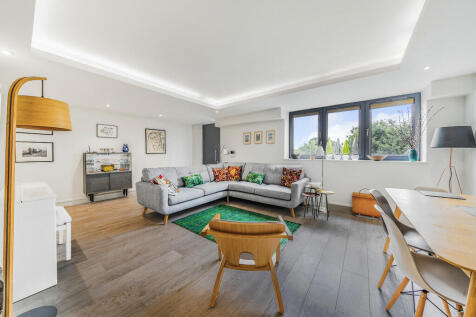Chesterfield Grove, East Dulwich 2 bed apartment for sale