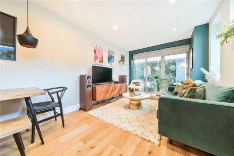 Crystal Palace Road, London 1 bed apartment for sale