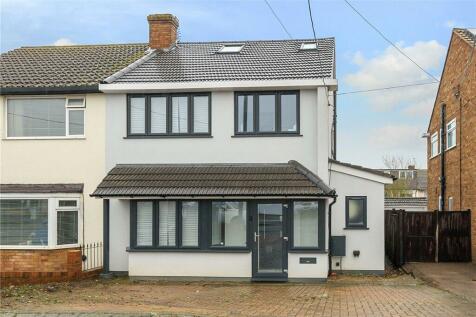 4 bedroom semi-detached house for sale