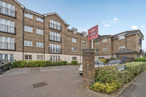 Baker Crescent, Dartford, Kent 2 bed apartment for sale
