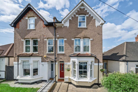 5 bedroom semi-detached house for sale