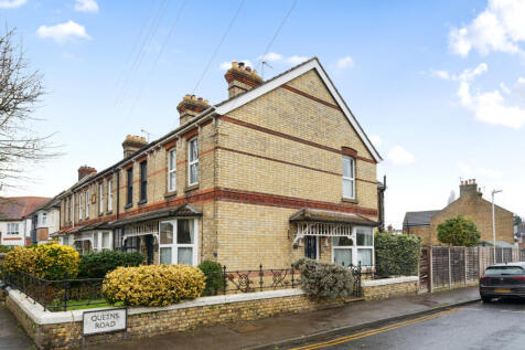 2 bedroom end of terrace house for sale