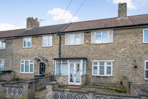 Farmfield Road, Bromley 2 bed terraced house for sale