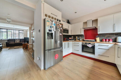 Hillcrest Road, Bromley 3 bed terraced house for sale