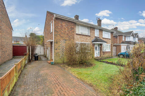 Chalfont Drive, Gillingham, Kent 3 bed semi