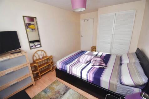 Kings Road, Chatham, Kent 1 bed apartment for sale