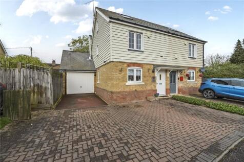 Selby Court, Lower Road, Teynham 3 bed semi