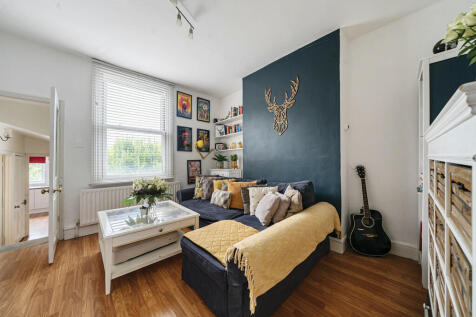 Kent House Road, London 2 bed apartment for sale