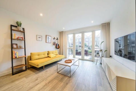 Exeter Place, London 2 bed apartment for sale