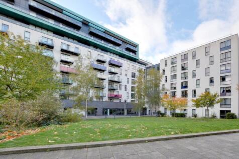 Conington Road, London 2 bed apartment for sale