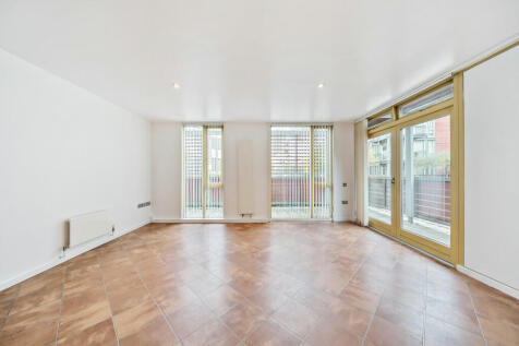 Schoolbank Road, Greenwich 2 bed apartment for sale