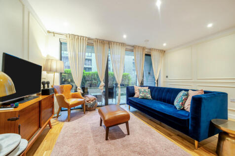 Hawthorne Crescent, London 3 bed apartment for sale