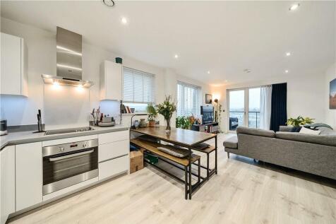 Meeting House Lane, London 1 bed apartment for sale