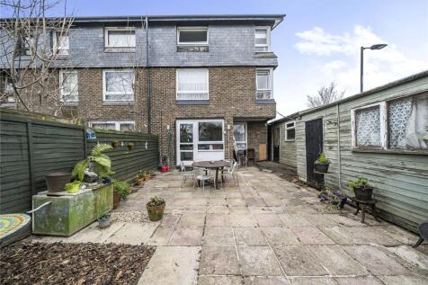 4 bedroom terraced house for sale